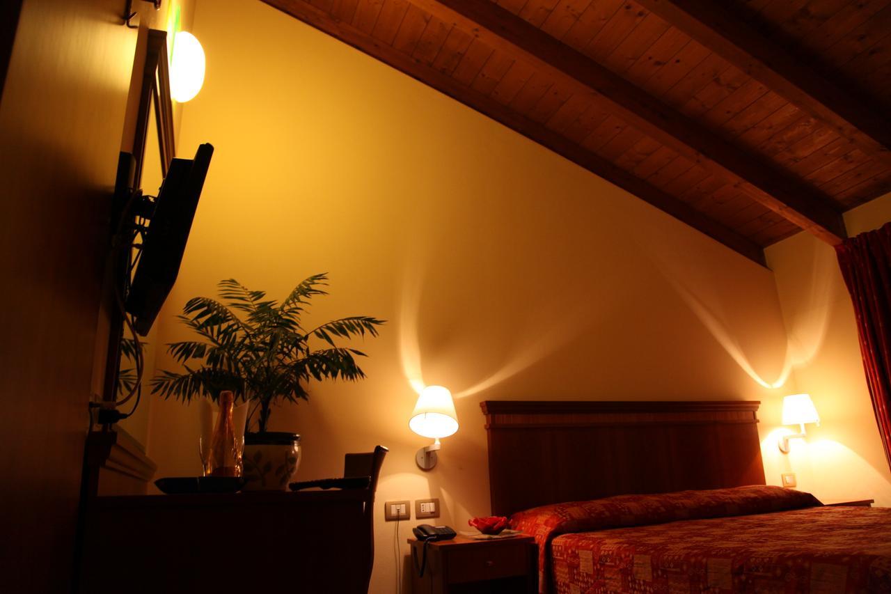 Hotel Il Borghetto Bariano Экстерьер фото