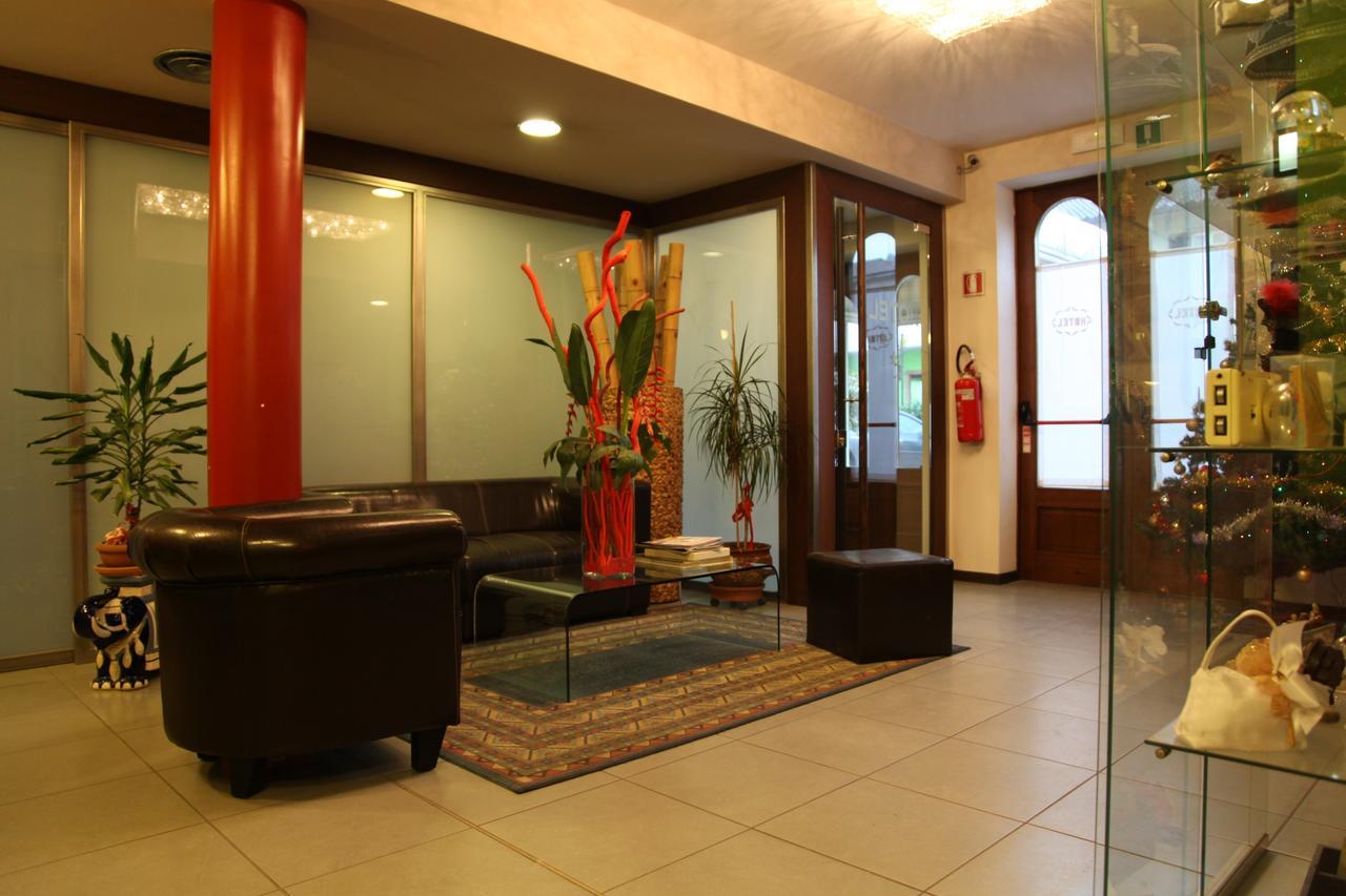 Hotel Il Borghetto Bariano Экстерьер фото